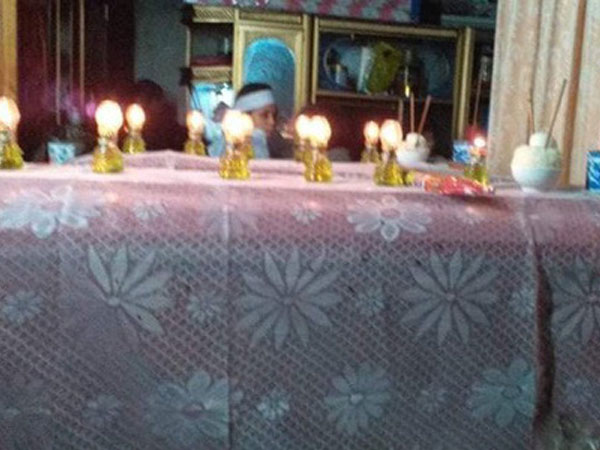 Đớn đau cảnh 2 chiếc quan tài trẻ thơ 'không có chỗ chôn' giữa biển lũ Quảng Bình