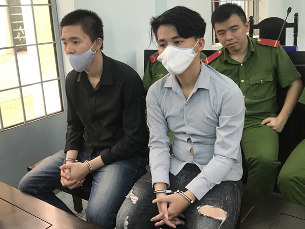 Lãnh án vì trộm xe máy, đâm bị thương công an