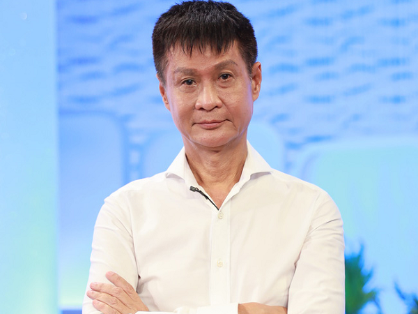 Lê Hoàng gây sốc khi tranh cãi gay gắt với khán giả 20 tuổi, hết mỉa mai 'em là mồi ngon của đàn ông' lại chê bai cô gái 'văn hóa hạn hẹp'