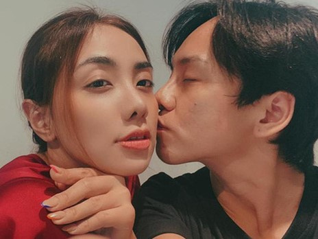 Miko Lan Trinh bất ngờ công khai đính hôn với bạn trai chuyển giới