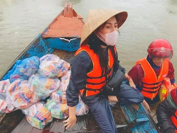 Thủy Tiên lên tiếng về việc bị cảnh báo có thể mất hết sự nghiệp vì cầm hơn 100 tỷ đi cứu trợ bà con vùng lũ