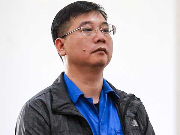 Lời khai trái ngược trong vụ án nâng điểm thi ở Hòa Bình