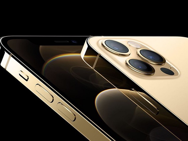 iPhone 12 Pro màu Gold có khung viền thép bền hơn so với các màu khác
