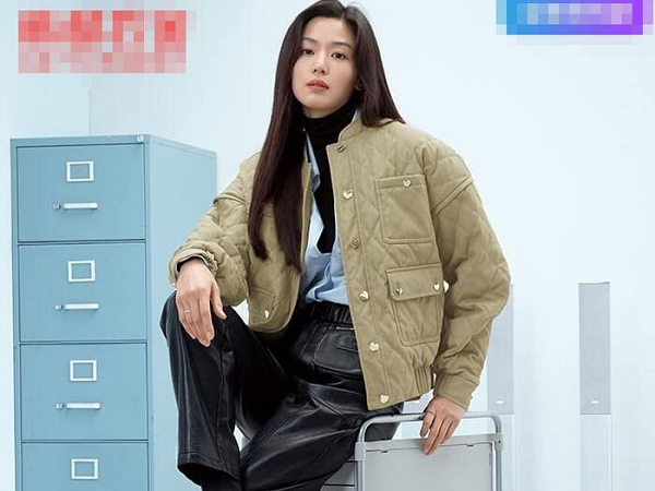 Cùng đại diện cho một nhãn hàng thời trang, thần thái Jeon Ji Huyn 'đè bẹp' em gái IU