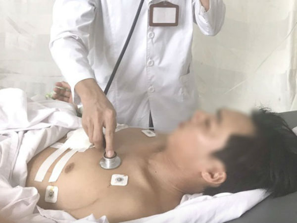 Tai nạn kinh hoàng: Trượt chân té ngã, người đàn ông bóp cò súng chĩa bắn chuột làm thủng phổi bạn đi chung