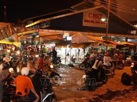Cứu người gặp nạn, 1 tiểu thương chết thảm dưới cống thoát nước