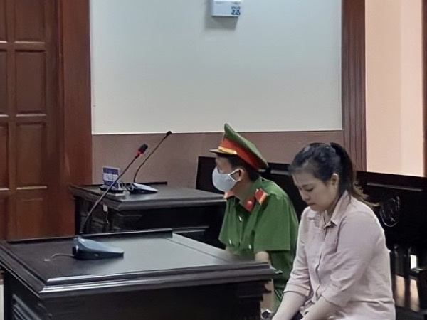 Tử hình nữ bị cáo 20 lần vượt biên giới vận chuyển ma tuý