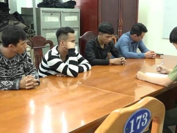 Bắt nhóm côn đồ đòi... bảo kê cao tốc