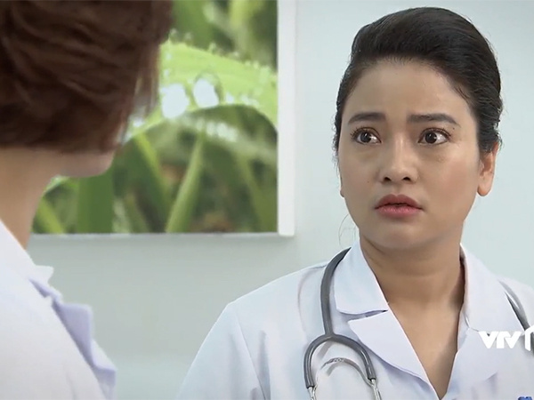 Lửa ấm tập 16: Thủy sững sờ khi gặp lại Ngọc - tình cũ của chồng