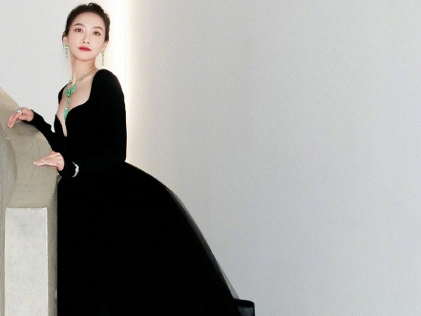 Victoria lần đầu dự sự kiện sau hình ảnh thảm hoạ tại Kim Ưng 2020: Đúng là một cú lột xác ngoạn mục!