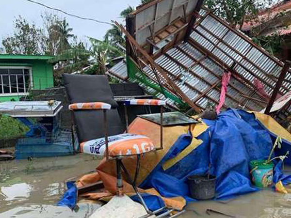Bão Molave sắp rời Philippines, hướng đến Việt Nam