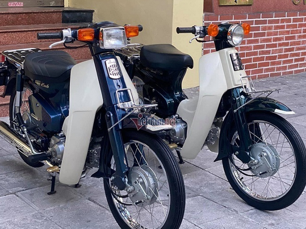 Bộ đôi Super Cub hàng hiếm trả giá gần 400 triệu chủ xe chưa bán