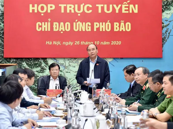 Thủ tướng chủ trì họp ứng phó bão số 9 giật cấp 15, gây mưa đặc biệt to hướng vào Đà Nẵng - Phú Yên