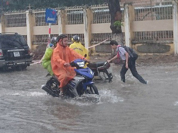 7 tỉnh thành thông báo khẩn cho học sinh nghỉ học tránh bão số 9