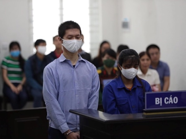 Thay thẩm phán xét xử vụ cha dượng và mẹ ruột bạo hành con 3 tuổi đến chết