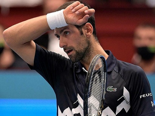 Djokovic thua đậm ở tứ kết Erste Bank Open