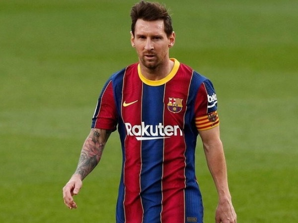 Barca nguy cơ phá sản