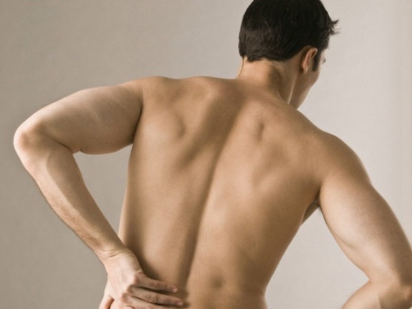 Ðau lưng sau quan hệ, cần làm gì?