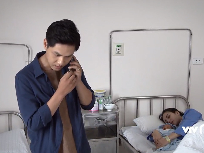 Lửa ấm tập 22: Bà Mai nghi ngờ Quang không phải con đẻ của Minh, Tiến bất ngờ lên chức bố