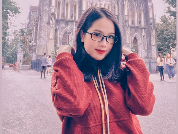 Cô gái từng hẹn hò với Quang Hải phân trần lý do khen Nhật Lê xinh nhưng từ chối nhận xét về Huỳnh Anh