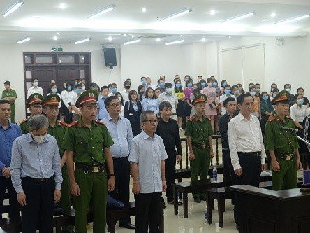 Hai nguyên phó tổng giám đốc BIDV 'chia nhau' 14 năm 6 tháng tù