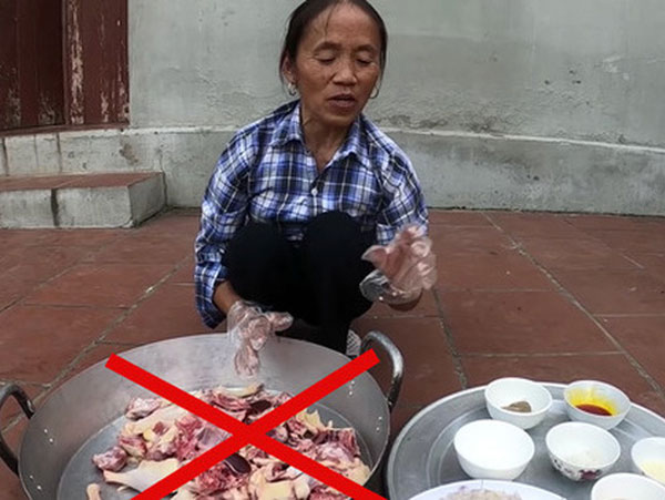 Bà Tân Vlog khiến người xem 'tá hoả' vì chi tiết kinh dị ở tô bún măng vịt khổng lồ, netizen lập tức chỉ ra điểm sai chí mạng!