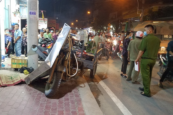 Người đàn ông bị xe ba bánh tông chết