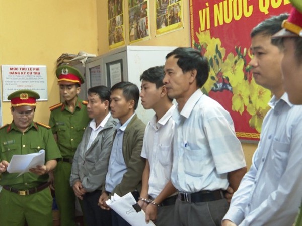 Gây thiệt hại gần 4 tỷ đồng, nguyên chủ tịch phường cùng 5 thuộc cấp bị khởi tố