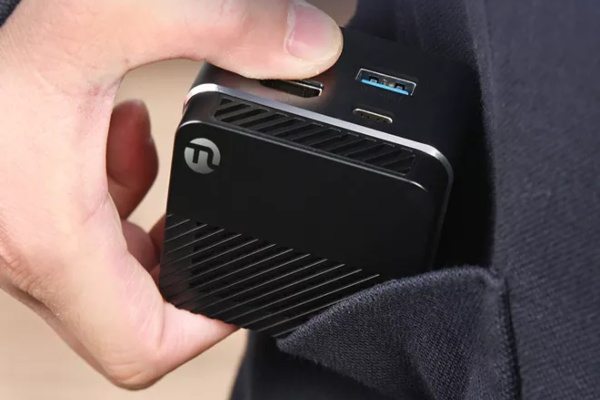 Xiaomi ra mắt PC nhỏ bằng khối Rubik: Có thể bỏ túi, trọng lượng 145g, chip Intel, giá 3.5 triệu đồng