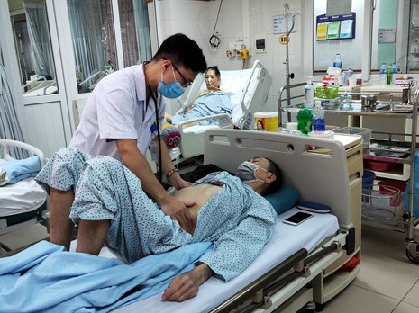 Uống thuốc nam trị tiểu đường chứa chất cấm, người đàn ông nhập viện nguy kịch