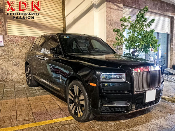 Rolls-Royce Cullinan đầu tiên về 'làm dâu' Đồng Nai