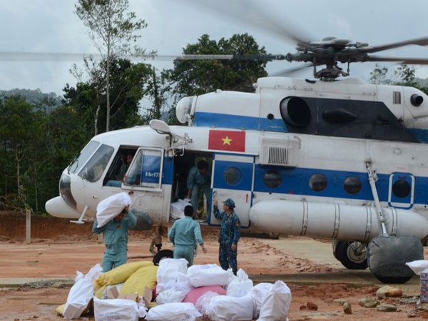 Hơn 27 nghìn bộ đội và 11 máy bay sẵn sàng ứng phó bão số 10