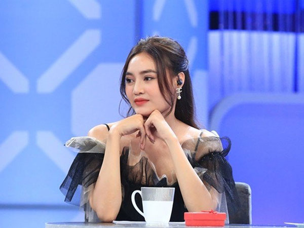 Ninh Dương Lan Ngọc lần đầu tiết lộ bị ung thư cổ tử cung: 'Bác sĩ nói nếu chỉ chậm 1 ngày nữa thôi, tôi sẽ phải cắt bỏ buồng trứng của mình'