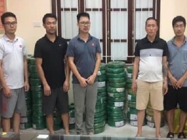 Bảo vệ 'tiếp tay' cho kẻ gian trộm hàng tấn vật liệu xây dựng