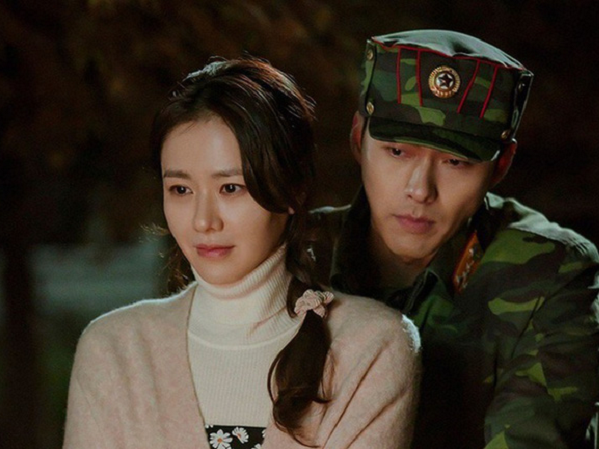 Hyun Bin - Son Ye Jin gặp bất lợi lớn ở lễ trao giải cuối năm dù được nhà đài gán ghép, chiến thắng đang nghiêng về cặp đôi này