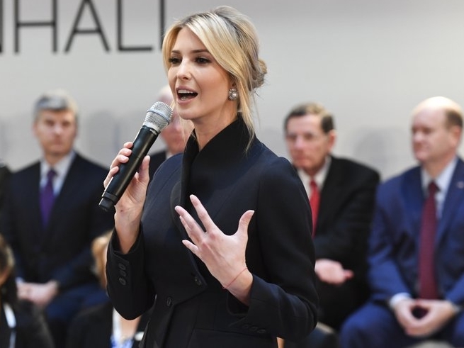 Ivanka Trump bất ngờ lên tiếng bảo vệ cha, chỉ trích ông Joe Biden trên mạng xã hội