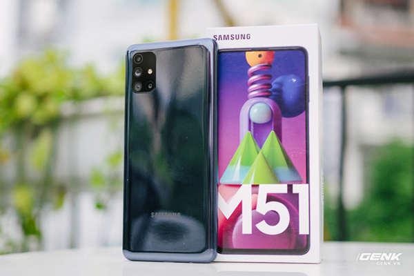 Trên tay Galaxy M51: Smartphone có pin trâu nhất phân khúc, giá 9.49 triệu đồng