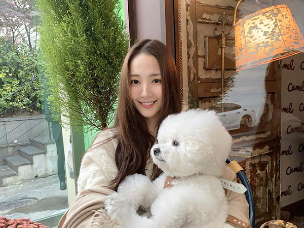 'Tình cũ Lee Min Ho' Park Min Young lộ diện sau khi gây hoang mang vì gương mặt xuống sắc khó nhận ra