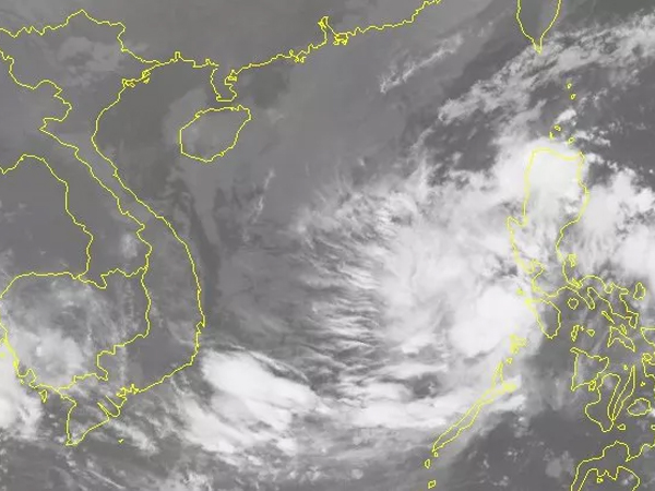 Áp thấp nhiệt đới mạnh lên thành bão giật cấp 11 hướng vào Nam Trung bộ