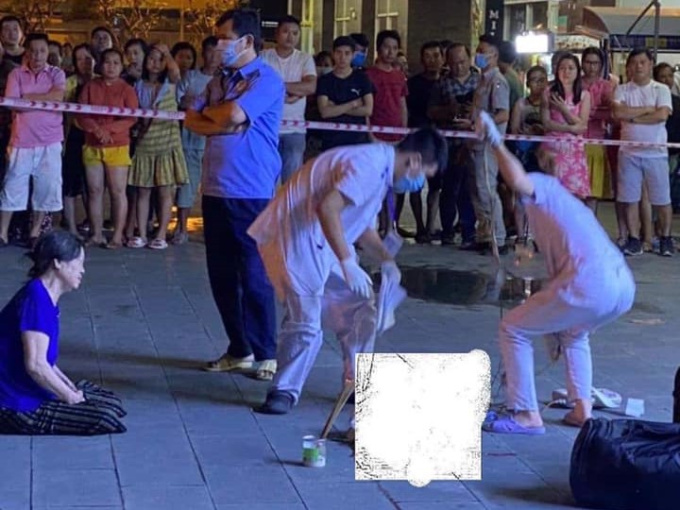 Bé trai rơi từ tầng 8 chung cư xuống đất tử vong