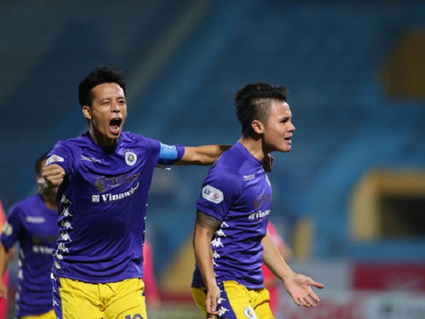 Quang Hải, Văn Quyết lập công, Hà Nội FC vẫn bất lực trong việc bảo vệ ngôi vô địch