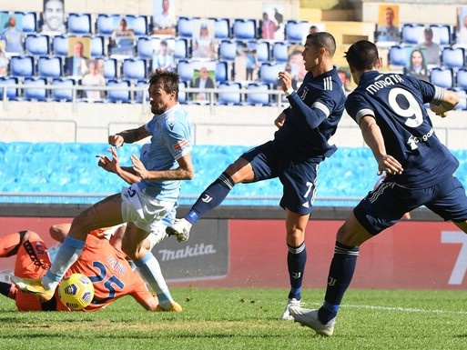Ronaldo ghi bàn, Juventus vẫn đánh rơi chiến thắng phút cuối