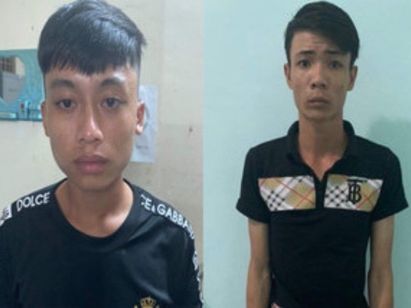 Nhóm bán nhang đèn dùng 'chiêu' để cưỡng đoạt tiền khách hành hương