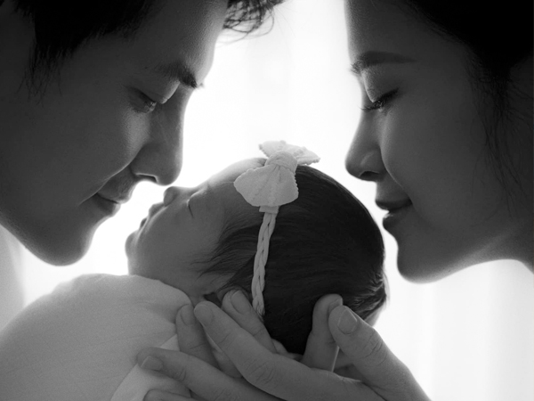 Sau nhiều đồn đoán, Đông Nhi chính thức tiết lộ tên con gái cưng nhân dịp kỷ niệm 1 năm ngày cưới