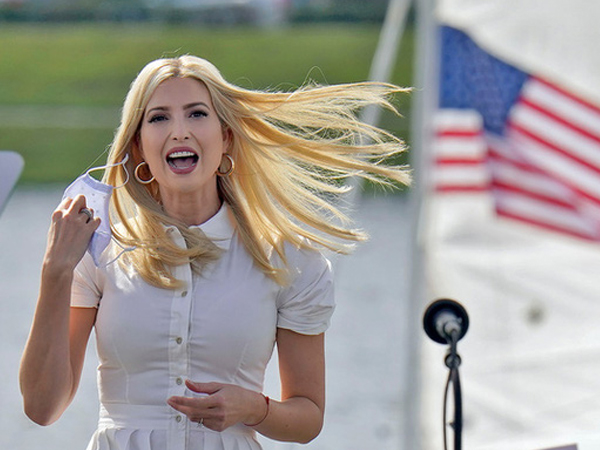 Động thái khó hiểu của nữ thần Ivanka Trump khi đối thủ của cha giành chiến thắng, trở thành chủ nhân mới của Nhà Trắng
