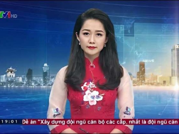 MC Thu Hà của Bản tin Thời sự 19h lần đầu tiết lộ bí mật về chiếc áo dài khi lên sóng và loạt quy tắc 'ngầm' ở trường quay chương trình quan trọng nhất nhì VTV