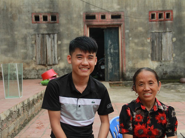 Bất ngờ phát hiện lượt view của kênh Bà Tân Vlog đang giảm chỉ còn 1/10 lúc trước, nguyên nhân thì ai cũng biết rồi
