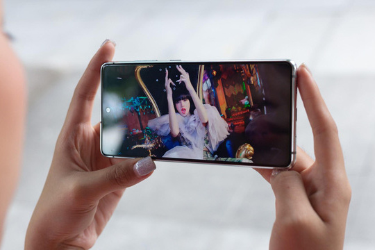 Top 4 chiếc smartphone từ Samsung với thiết kế tinh tế và sang trọng bậc nhất hiện nay