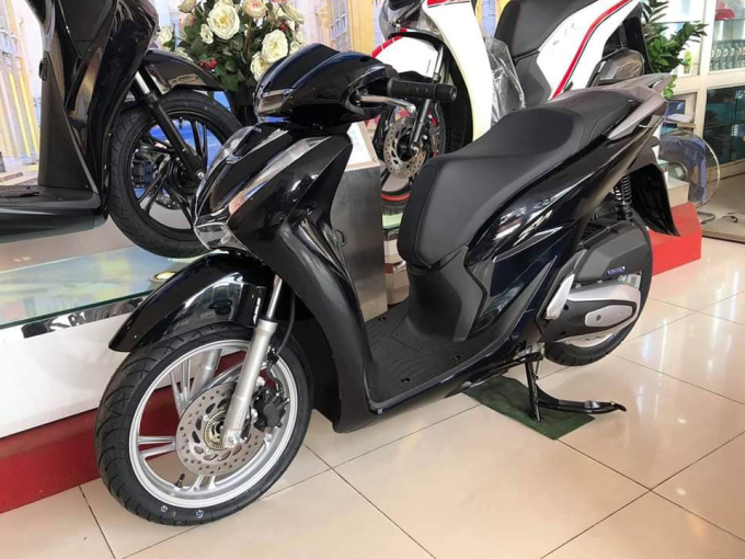 Honda SH bất ngờ cháy hàng đầu tháng 11, nguyên nhân khiến nhiều người không khỏi ngạc nhiên