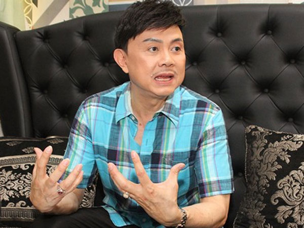 Lần đầu tiên nghệ sĩ Chí Tài tức giận bỏ về giữa đêm diễn từ thiện vì bị bầu show ngó lơ, Gia Bảo lập tức lên tiếng xin lỗi